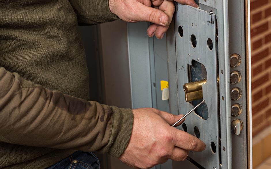 service serrurier prix changement serrure Livry-Gargan